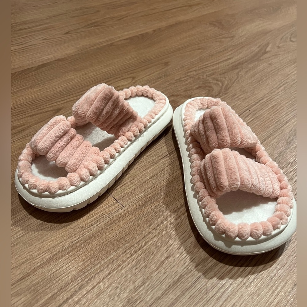 Pink Slip-on Slippers